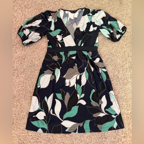 BCBGMAXAZRIA DRESS NAVY BLUE GREEN FLORAL DRESS- EMPIRE SKETCH CAREER WORK - Picture 1 of 7